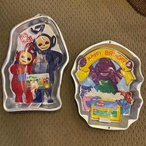 Lot of 2 Wilton cake pans. Teletubbies and Barney